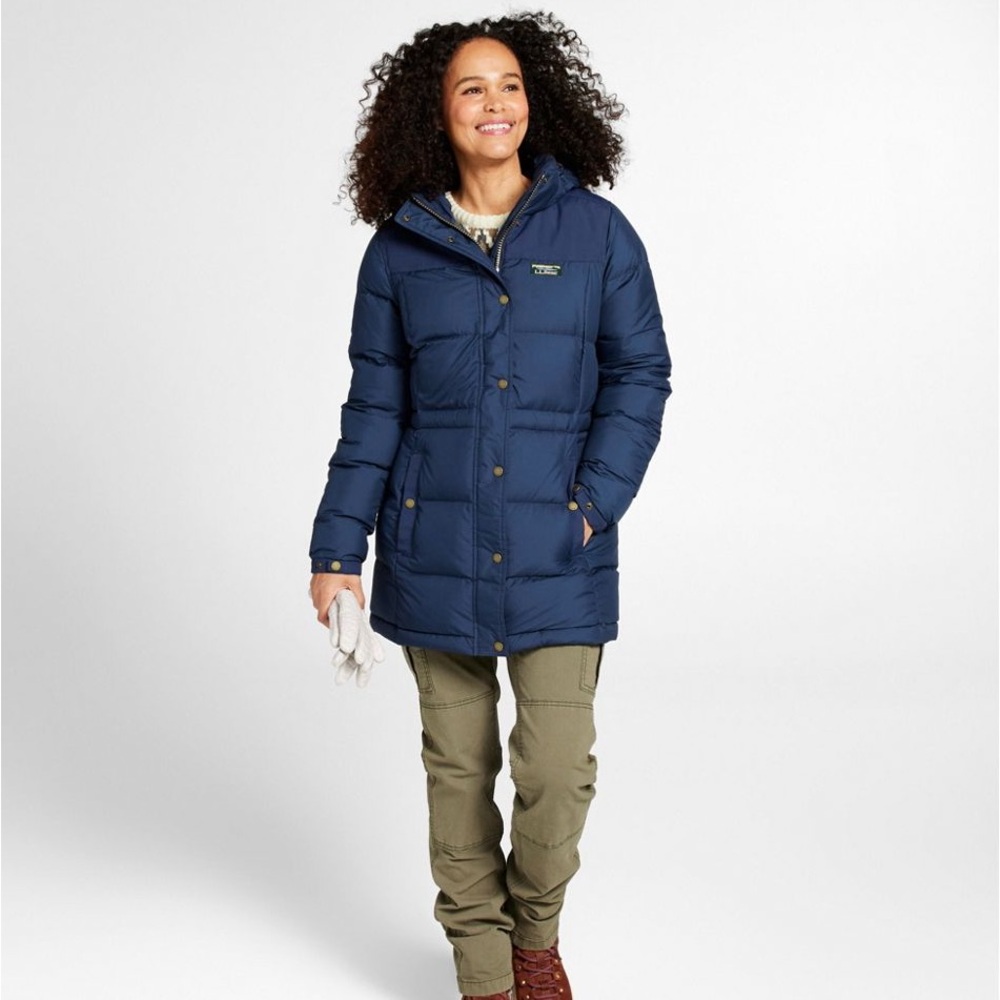 L.L. Bean Women's Mountain Classic Down Parka Sz Small